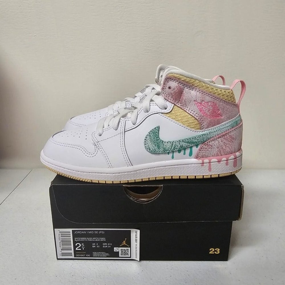 Brand New Jordan 1 Mid Paint Drip (PS) Size 2.5Y